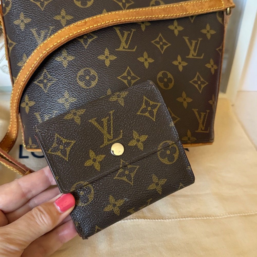 Louis Vuitton Vintage Brown Monogram Crossbody Bag & Wallet Set - Picture 6 of 16